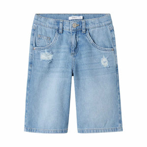 Skater shorts in jeans